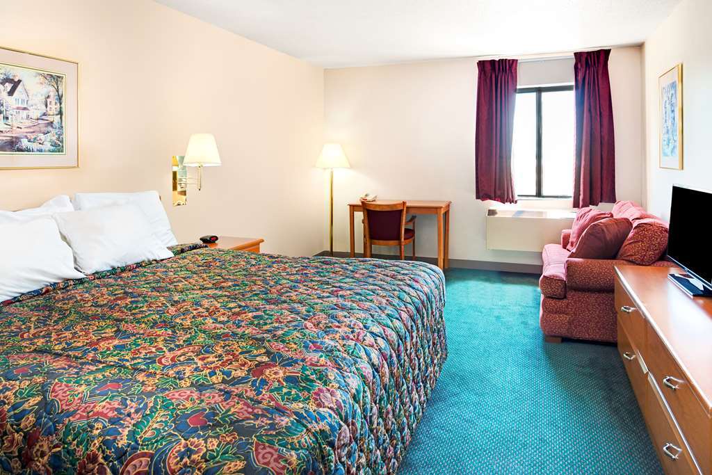Countryside Inn & Suites Omaha East-Council Bluffs Ia Стая снимка