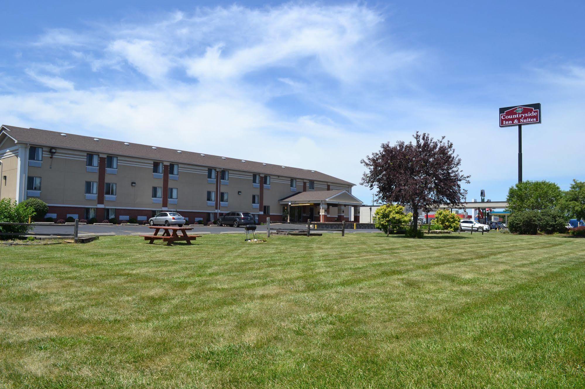 Countryside Inn & Suites Omaha East-Council Bluffs Ia Екстериор снимка