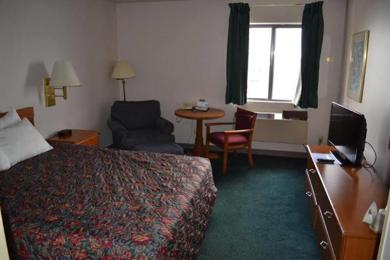 Countryside Inn & Suites Omaha East-Council Bluffs Ia Екстериор снимка