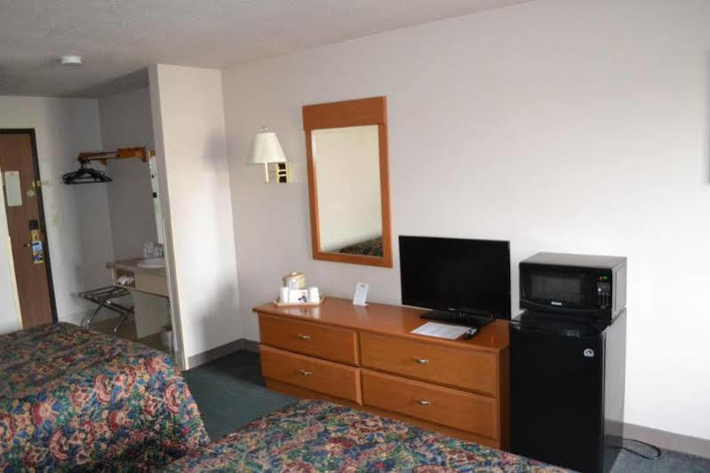 Countryside Inn & Suites Omaha East-Council Bluffs Ia Екстериор снимка