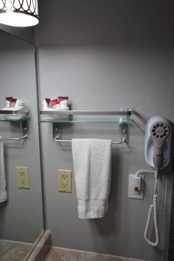 Countryside Inn & Suites Omaha East-Council Bluffs Ia Екстериор снимка